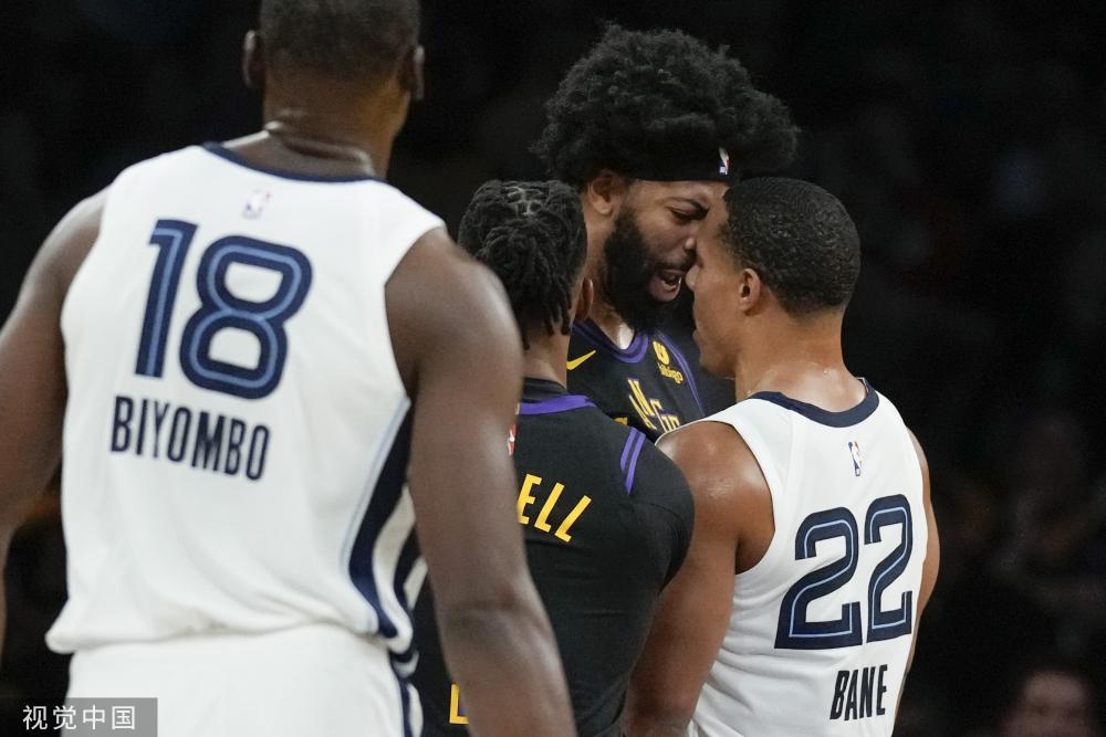 他因伤缺阵 他因伤缺阵