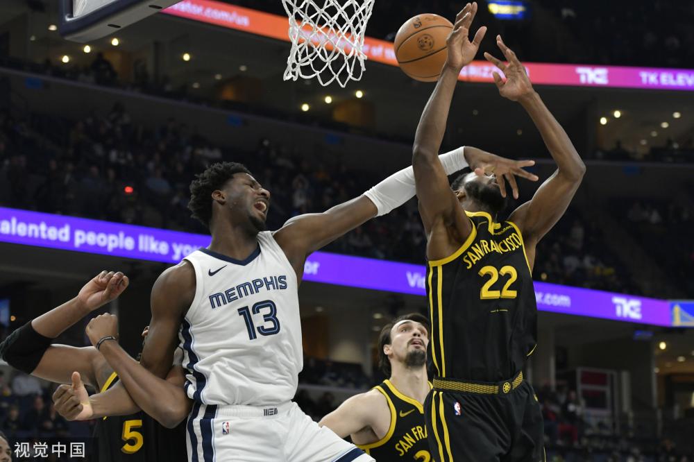 更反映出他 更反映出他