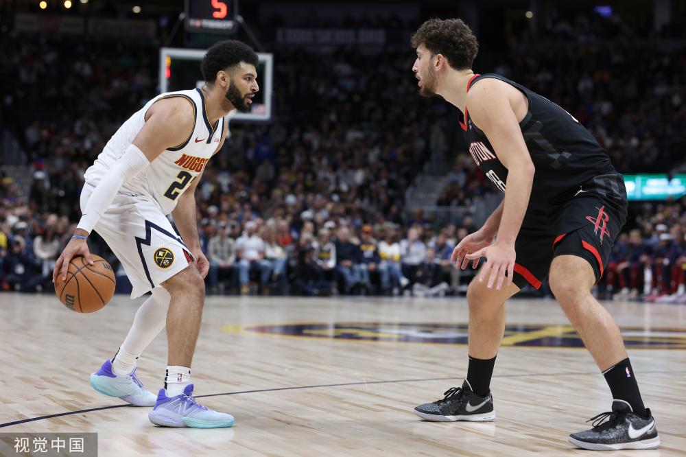 这位年轻前 这位年轻前